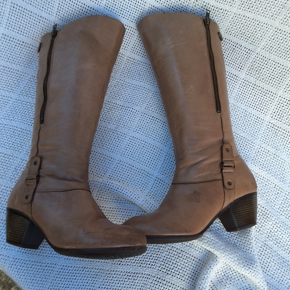 Eric Michael's Handcrafted leather boots 6.5- 7/37 - Picture 3 of 16